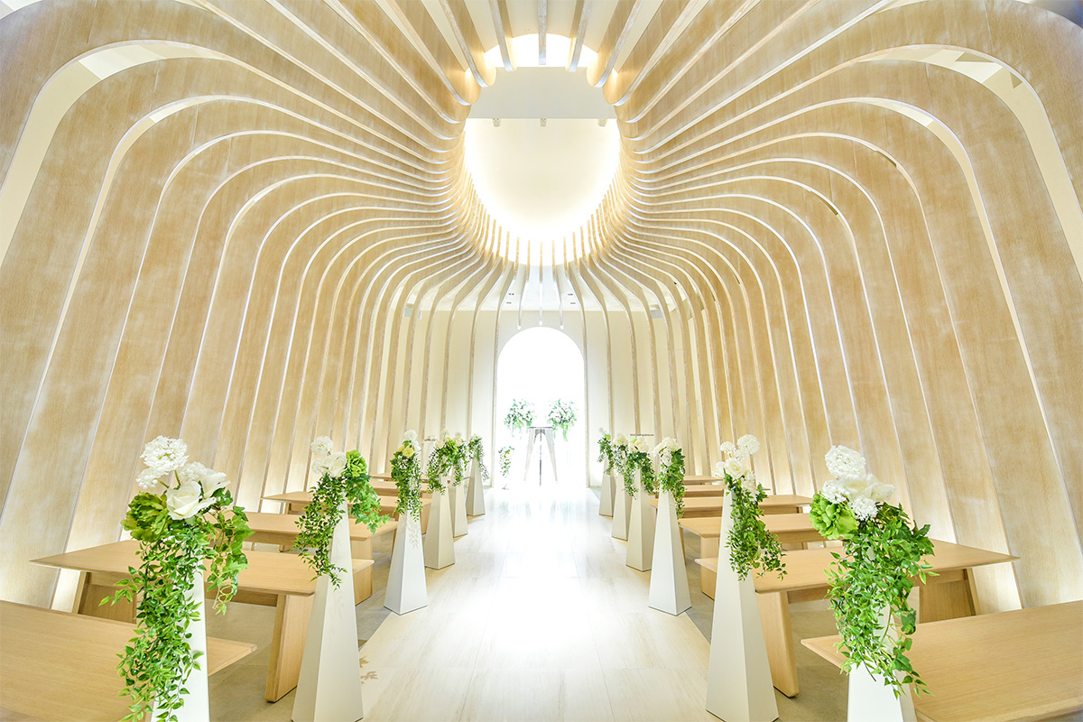 チャペル新店 愛知 名古屋 エルブレインは結婚式場 レストラン 葬儀場の空間プロデュース 内装 改築を行っています